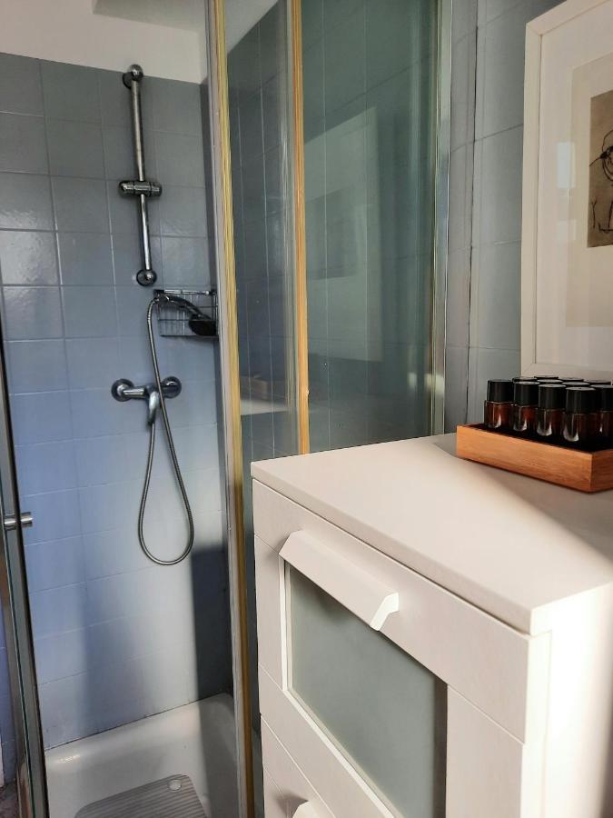 House Of Whales, Con Vistas Al Mar En Caion Apartament *