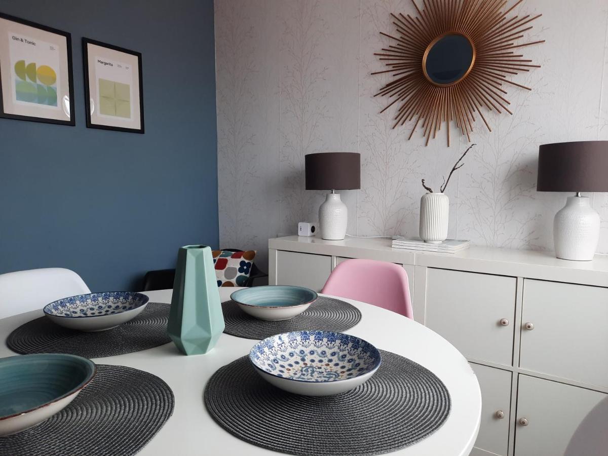 House Of Whales, Con Vistas Al Mar En Caion Appartement